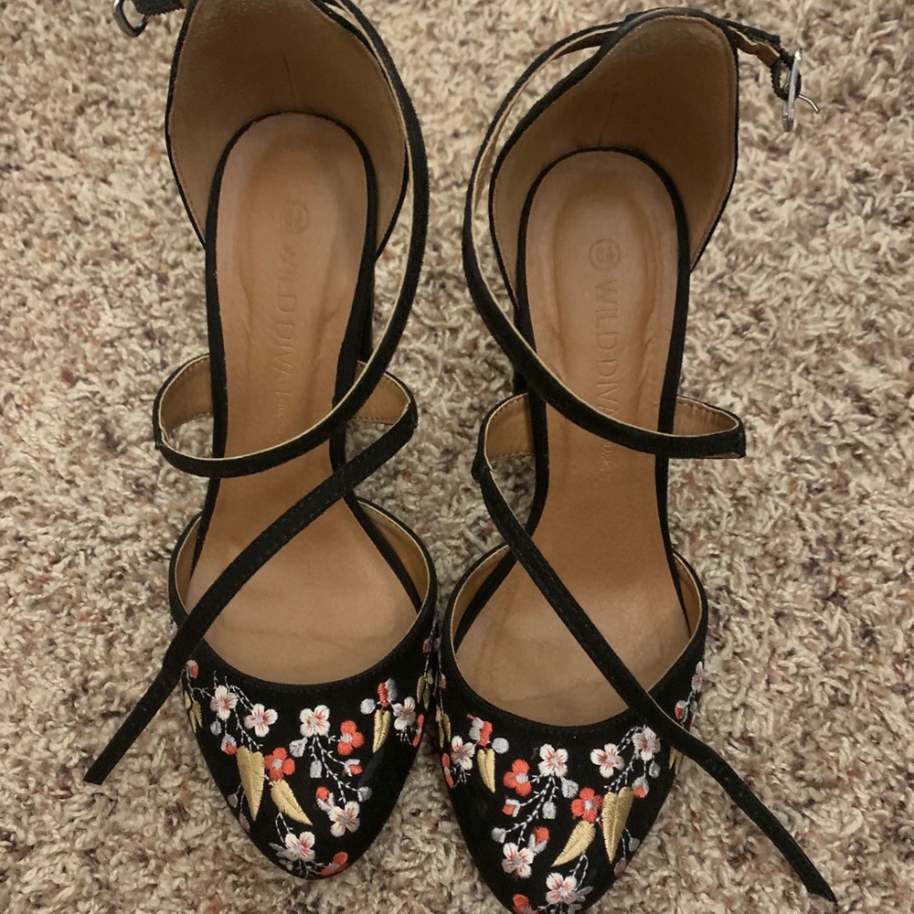 STILL AVAILABLE- Embroidered Floral Heels